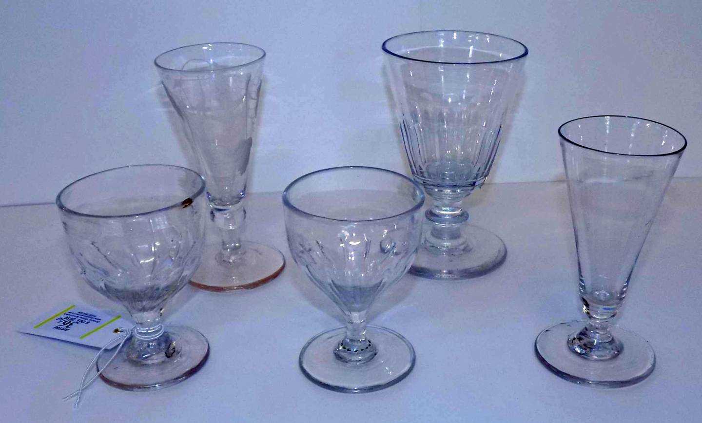 Lot 36 - Glasses.