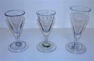 Lot 42 - Glasses.