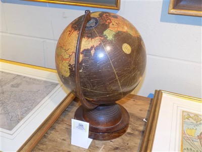 Lot 105 - Globe.