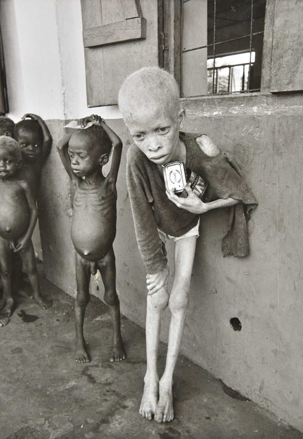 Lot 185 - McCullin, Don, born 1935