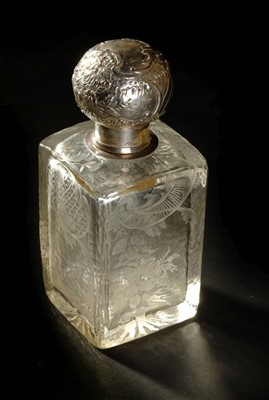 Lot 61 - Scent bottle.