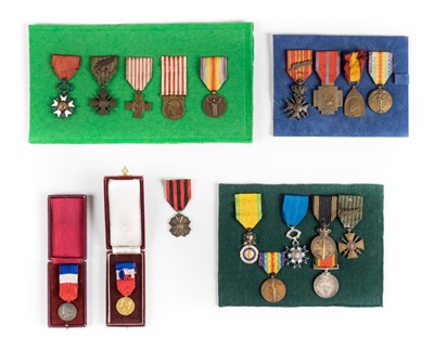 Lot 1075 - Foreign Medals.