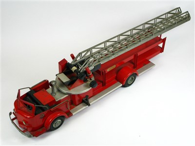 Lot 64 - A La France Fire Truck