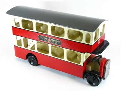 Lot 67 - Omnibus Floor Toy