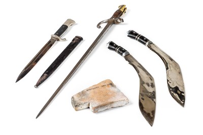 Lot 664 - Bayonet.