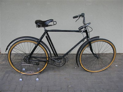 Lot 550 - A circa 1935 Hirondelle Retro Direct - Quatre Vitesse.