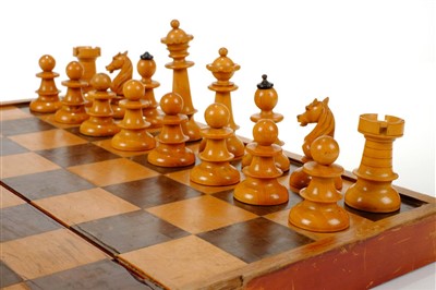 Lot 121 - Wooden chess set