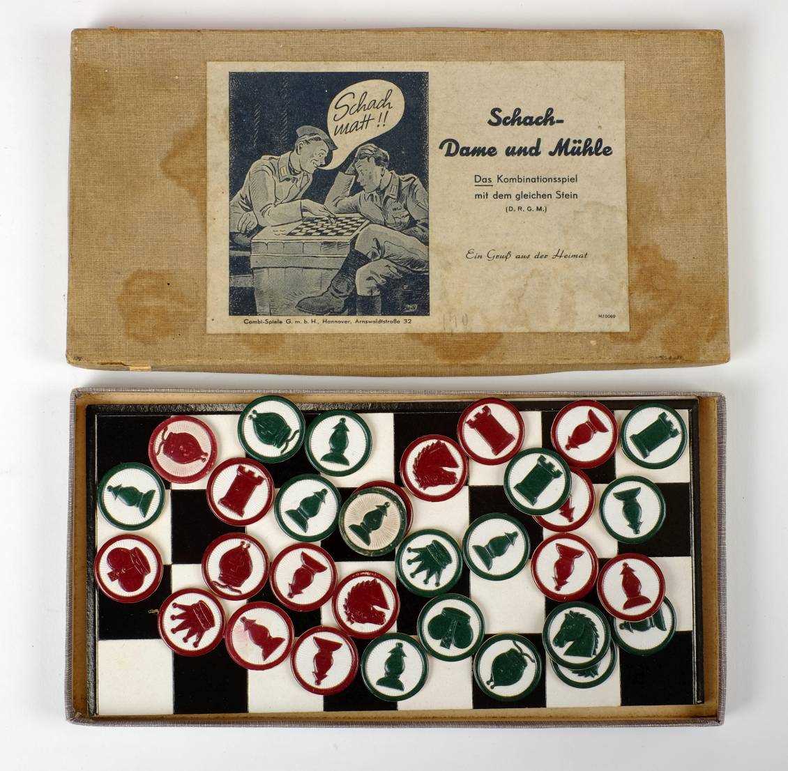 Lot 126 - A WWII period German chess set,