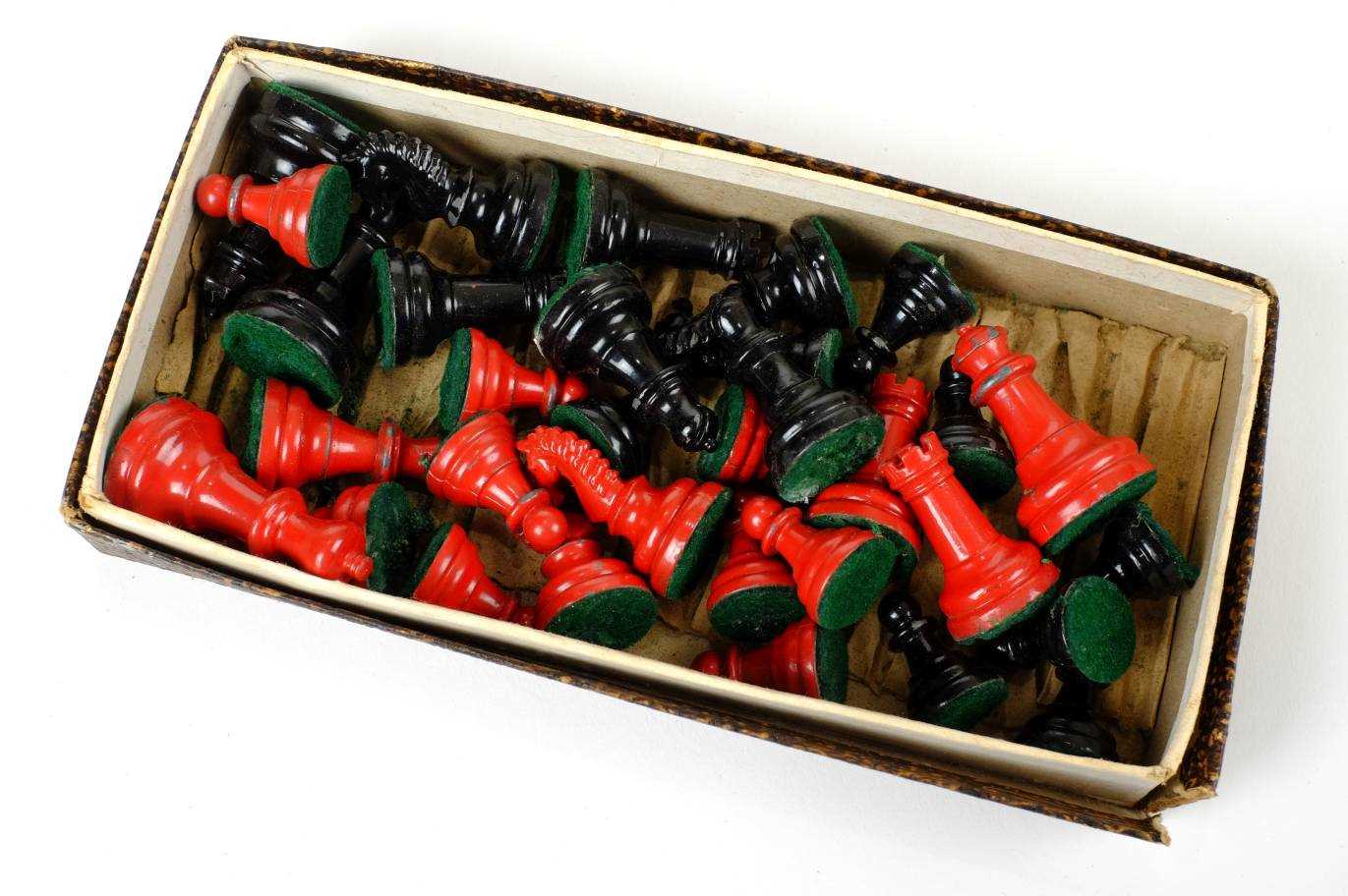 Lot 126 - A WWII period German chess set,