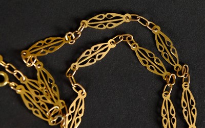 Lot 57 - Gold Chain.