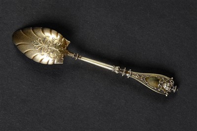 Lot 68 - Spoons.