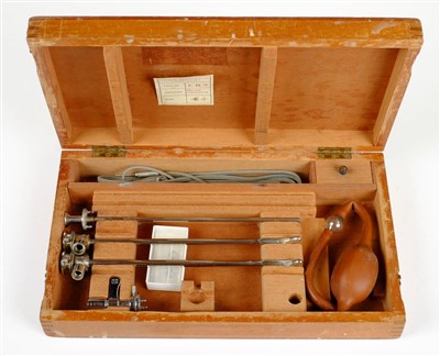 Lot 835 - Medical Instruments.