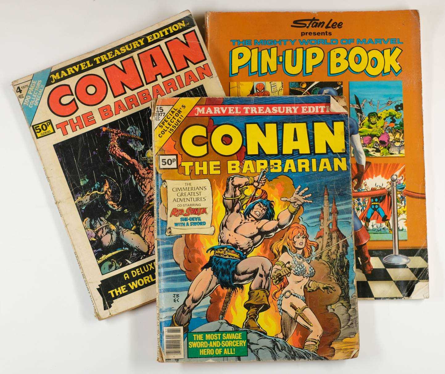 Lot 398 - Comics.