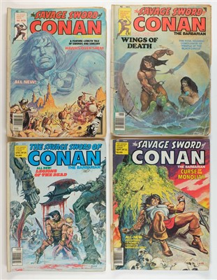 Lot 398 - Comics.