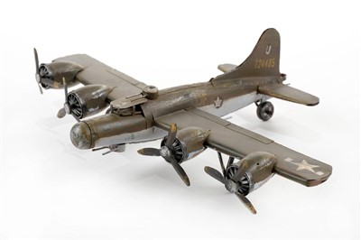 Lot 811 - USAAF.