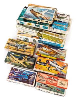 Lot 732 - Aircraft Models.