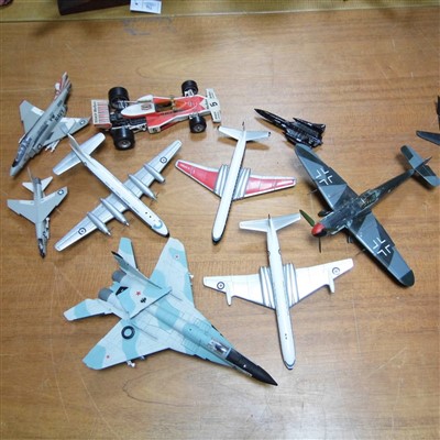 Lot 733 - Aircraft Models.