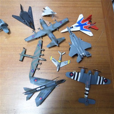 Lot 733 - Aircraft Models.