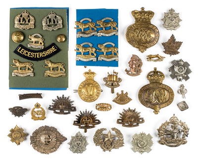 Lot 901 - Military Badges.