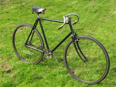 Lot 586 - Singer 'Grand Modele De-Luxe' Path Racer.