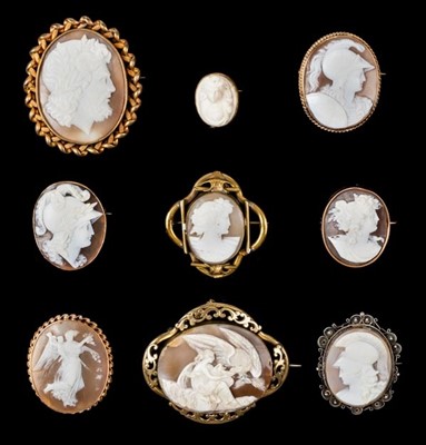 Lot 72 - Cameo Brooches.