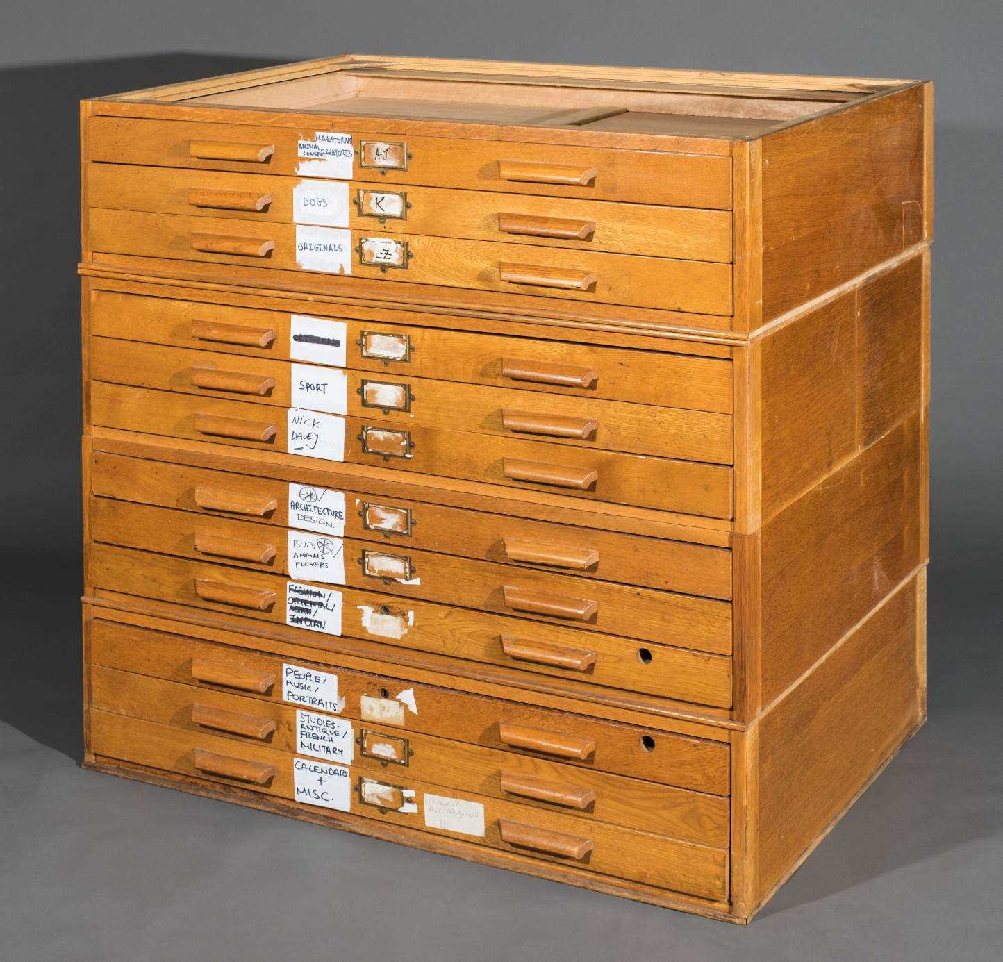 Lot 507 - Plan chest