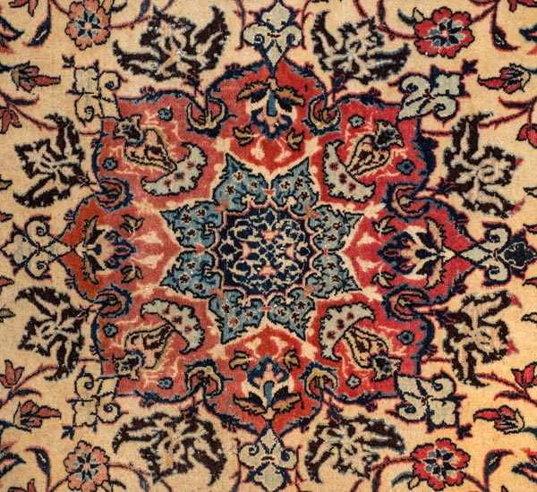 Lot 169 - Rug.