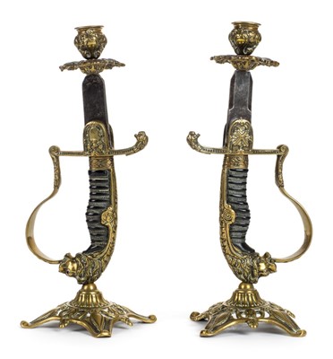 Lot 927 - Candlesticks.