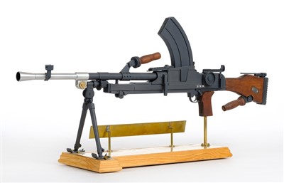 Lot 916 - Bren Machine Gun