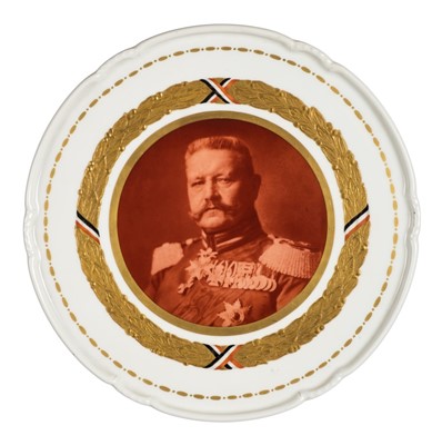 Lot 928 - Commemorative Plate.