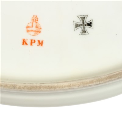 Lot 928 - Commemorative Plate.