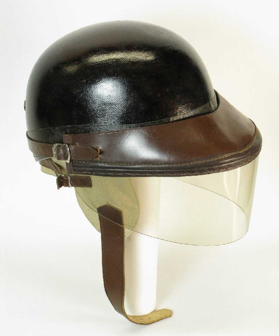 Lot 60 - Racing Helmet.