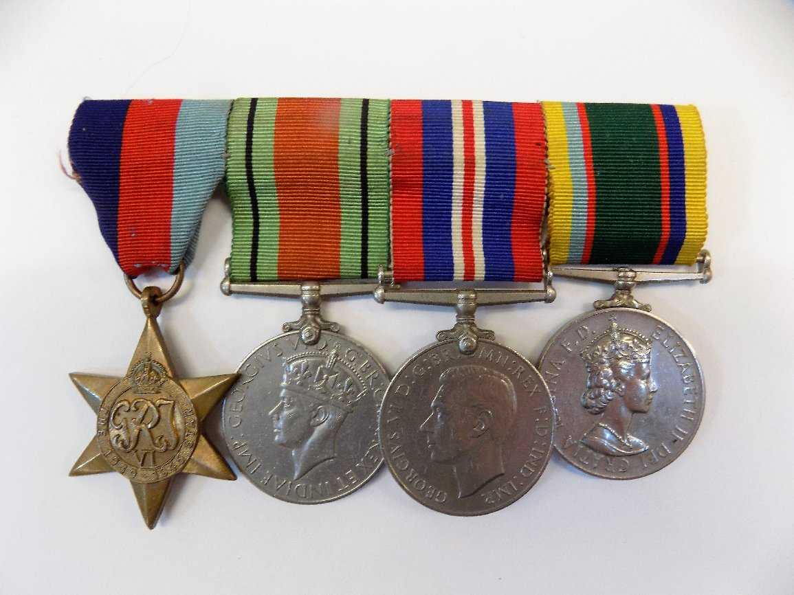 Lot 1006 - Medals.