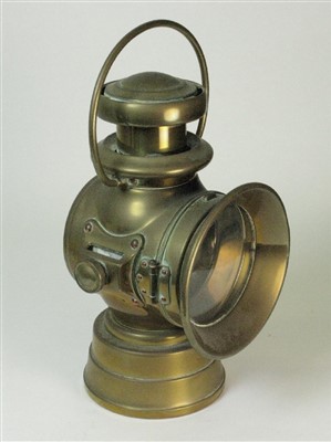 Lot 266 - A J. Lucas Ltd 720 series oil lamp.