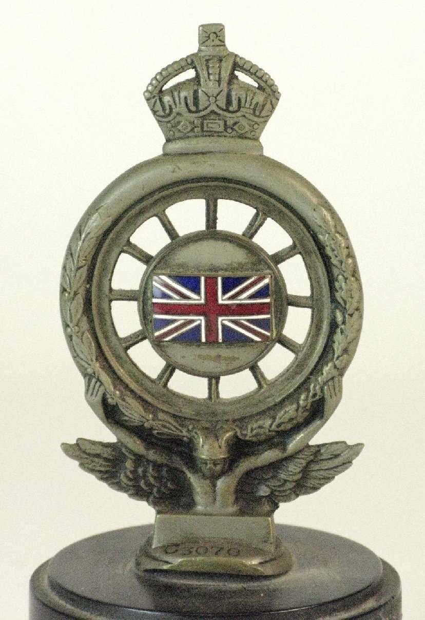 Lot 286 - R.A.C. Full Member's Badge.