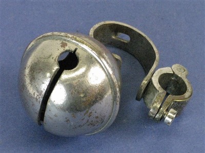 Lot 421 - Ruggle 'Stop' Bell.