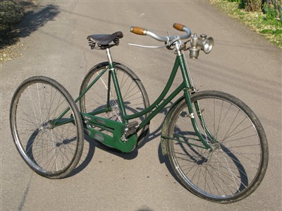 Lot 500 - A c1900 Quadrant Cycle Company lady's tricycle