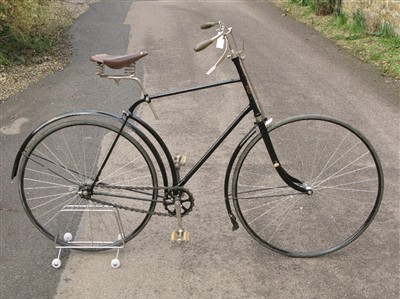 Lot 519 - A c1890 Singer & Co. 'Intermediate' Solid-Tyred Safety Bicycle.