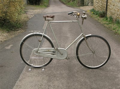 Lot 522 - A c1909 Lea & Francis Gentleman's Roadster.