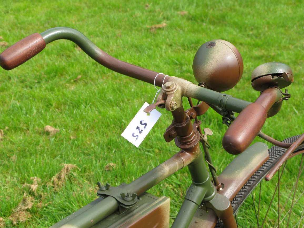 Lot 525 A WW2 German Wehrmacht Bicycle.