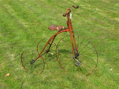 Lot 534 - A c1900 Hirondelle Child's Tricycle.