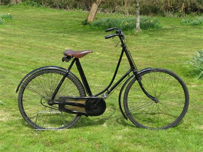 Lot 537 - A c1910 Edward White Lady's Loop-Frame Bicycle.