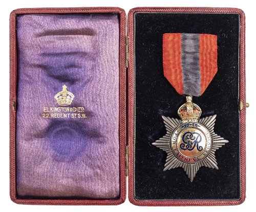 Lot 347 - The Imperial Service Order