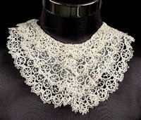 Lot 281 - Collars.