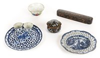 Lot 101 - Chinese Ceramics.