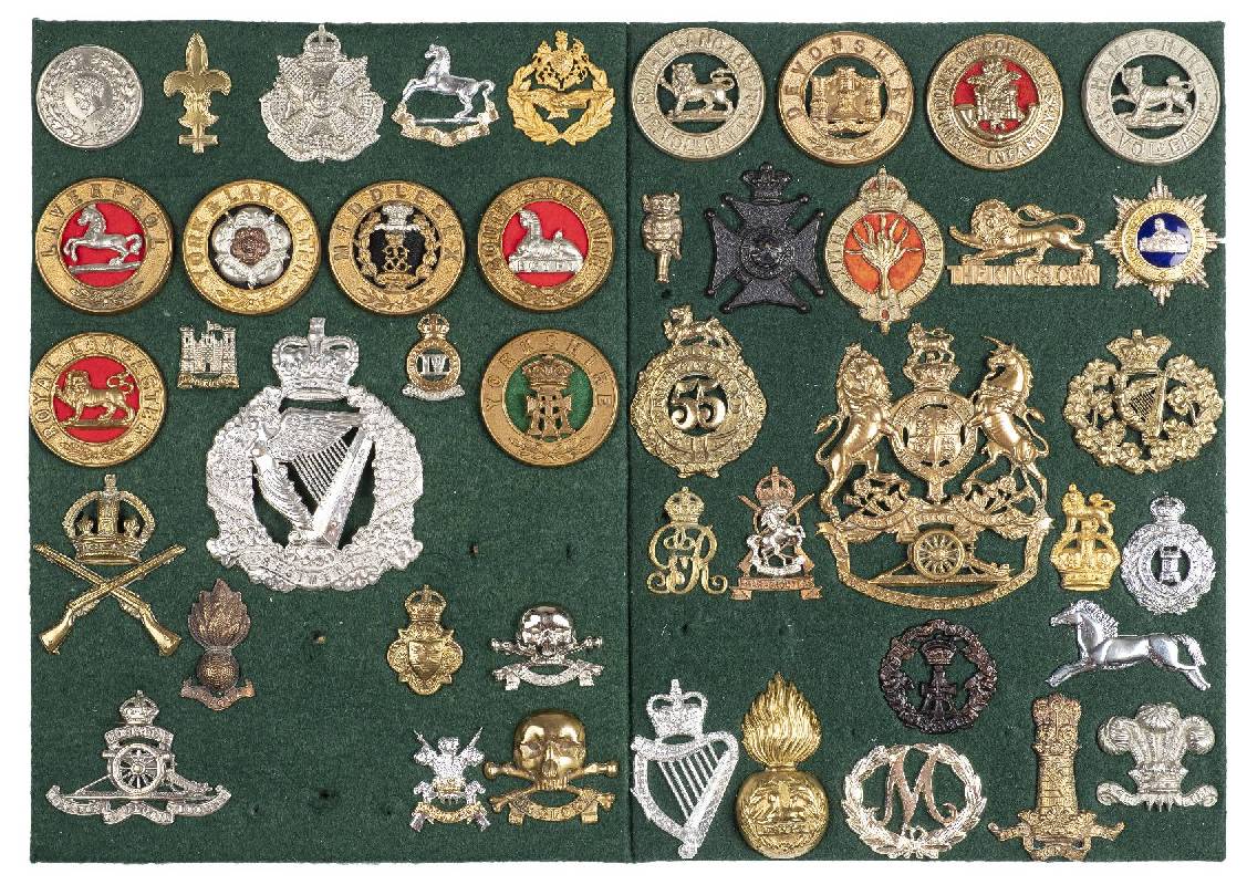 Lot 269 - British Badges.