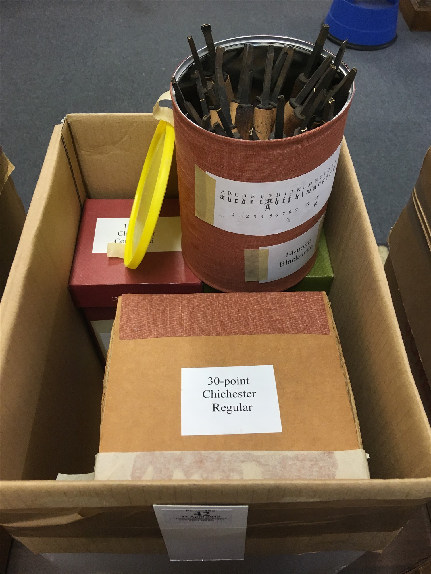 Lot 42 Handle letters.