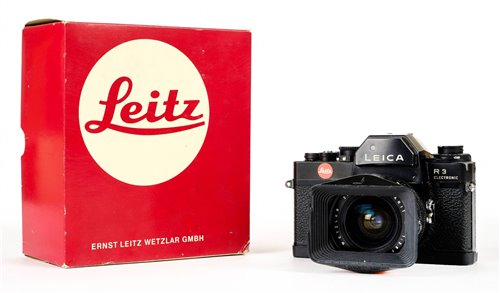 Lot 403 - Leica R3 Electronic with Elmarit-R 24mm f/2.8.