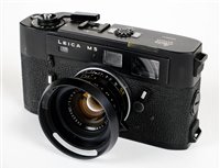 Lot 396 - Leica M5 rangefinder with Summilux 35mm f/1.4.
