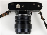Lot 409 - Leica R4s SLR camera with Vario-Elmar 35-70mm f/3.5 zoom lens.